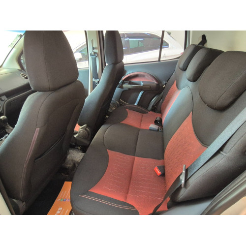 FIAT Uno 1.4 4P FLEX SPORTING