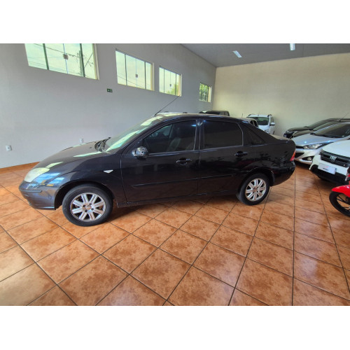 FORD Focus Sedan 1.6 4P GL FLEX