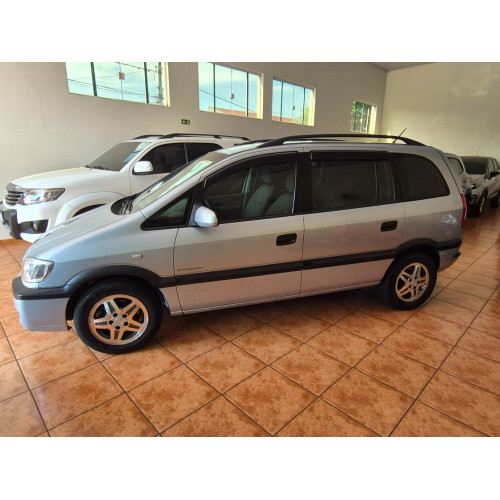 CHEVROLET Zafira 2.0 4P FLEX EXPRESSION 7 LUGARES AUTOMÁTICO