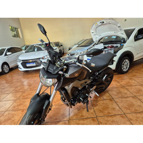 YAMAHA MT-09 850 ABS