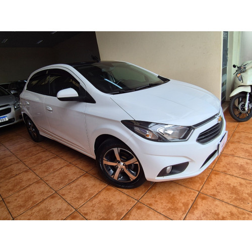 CHEVROLET Onix Hatch 1.4 4P FLEX LTZ AUTOMÁTICO