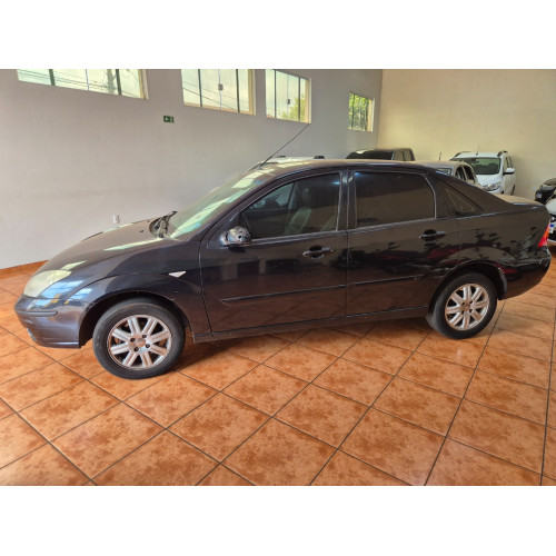 FORD Focus Sedan 1.6 4P GL FLEX
