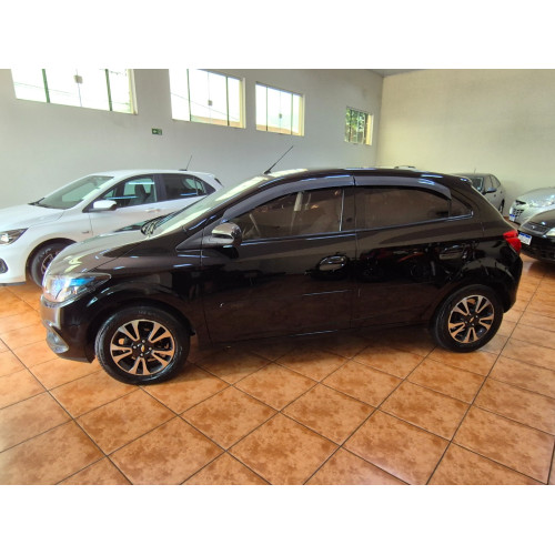 CHEVROLET Onix Hatch 1.4 4P FLEX LTZ