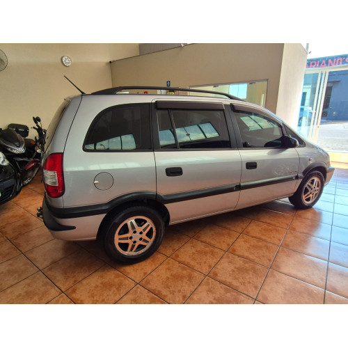 CHEVROLET Zafira 2.0 4P FLEX EXPRESSION 7 LUGARES AUTOMÁTICO