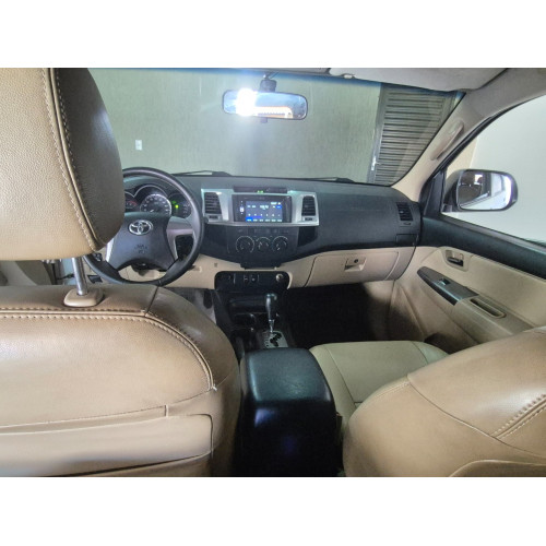 TOYOTA Hilux SW4 2.7 16V 4P SR FLEX AUTOMÁTICO