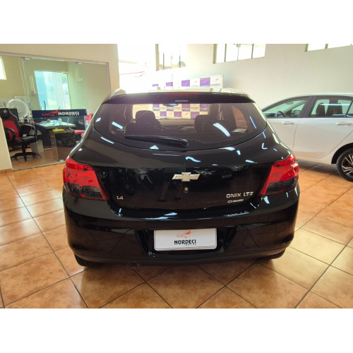 CHEVROLET Onix Hatch 1.4 4P FLEX LTZ