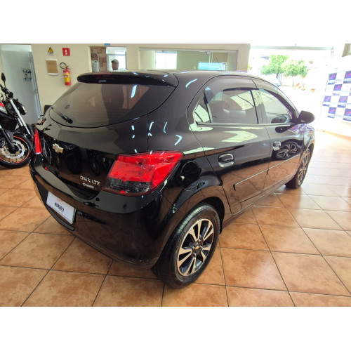 CHEVROLET Onix Hatch 1.4 4P FLEX LTZ