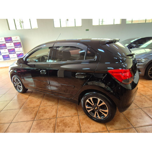 CHEVROLET Onix Hatch 1.4 4P FLEX LTZ