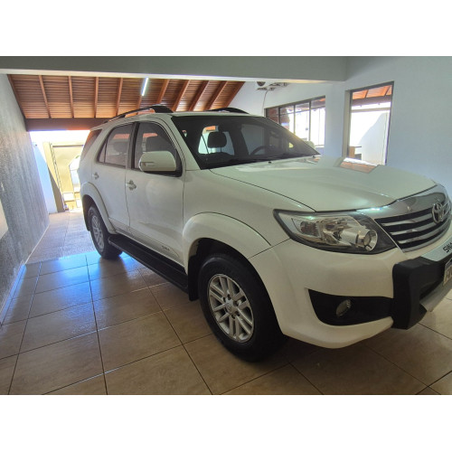 TOYOTA Hilux SW4 2.7 16V 4P SR FLEX AUTOMÁTICO