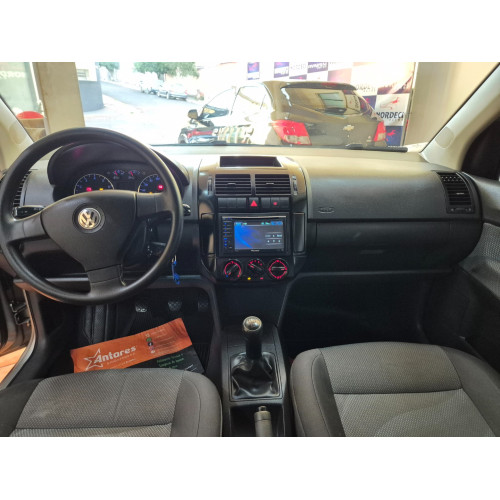 VOLKSWAGEN Polo Hatch 1.6 4P FLEX