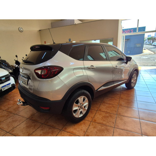 RENAULT Captur 1.6 16V 4P FLEX SCE LIFE X-TRONIC CVT