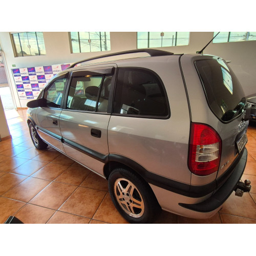 CHEVROLET Zafira 2.0 4P FLEX EXPRESSION 7 LUGARES AUTOMÁTICO