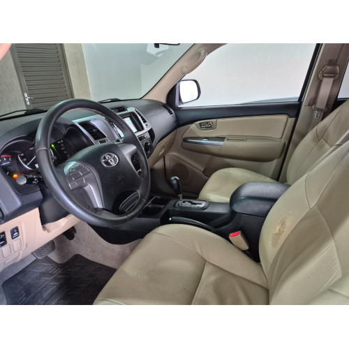 TOYOTA Hilux SW4 2.7 16V 4P SR FLEX AUTOMÁTICO