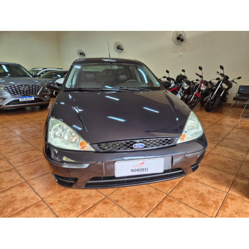 FORD Focus Sedan 1.6 4P GL FLEX