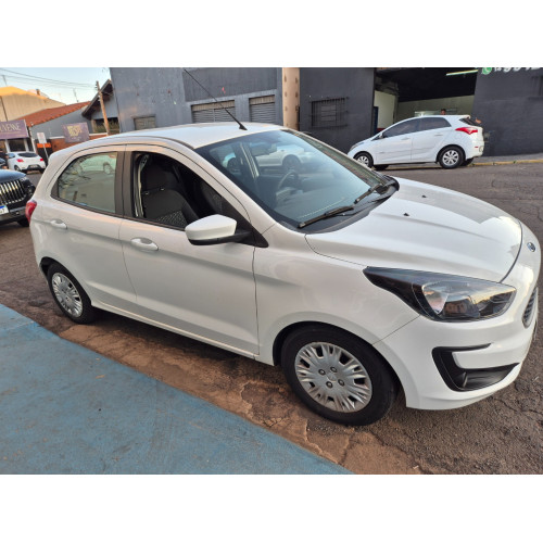 FORD Ka Hatch 1.5 12V 4P TI-VCT SE PLUS FLEX AUTOMÁTICO
