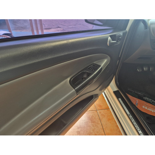 VOLKSWAGEN Saveiro 1.6 G6 CABINE DUPLA CROSS FLEX