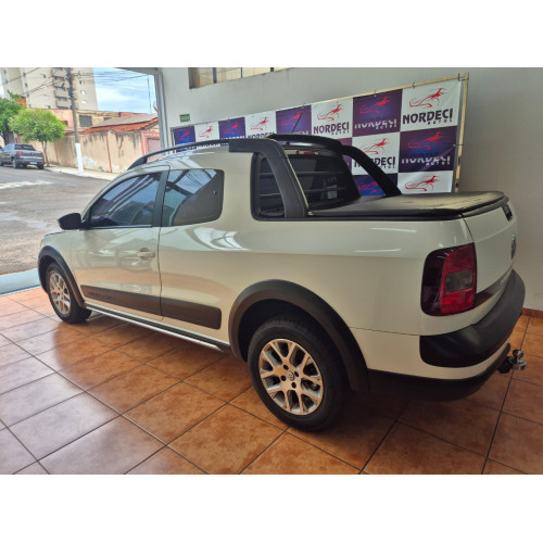 VOLKSWAGEN Saveiro 1.6 G6 CABINE DUPLA CROSS FLEX
