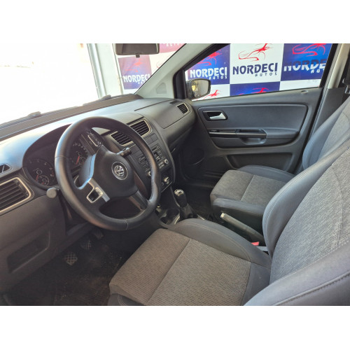VOLKSWAGEN Fox 1.6 4P I-TREND FLEX