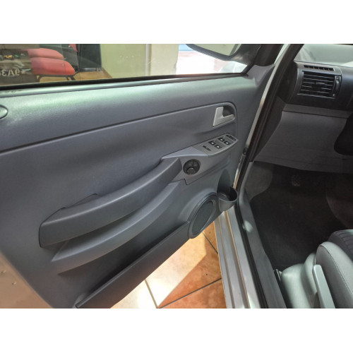 VOLKSWAGEN Space Fox 1.6 4P FLEX SPORTLINE