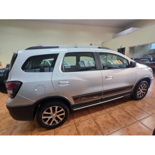 CHEVROLET Spin 1.8 4P FLEX ACTIVE5 AUTOMÁTICO