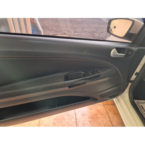 VOLKSWAGEN Saveiro 1.6 G7 CABINE SIMPLES TRENDLINE FLEX