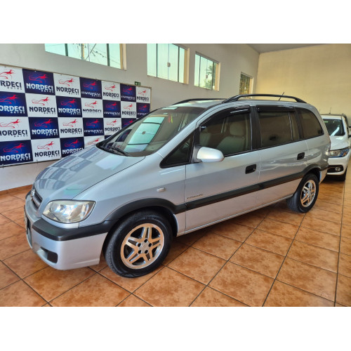 CHEVROLET Zafira 2.0 4P FLEX EXPRESSION 7 LUGARES AUTOMÁTICO