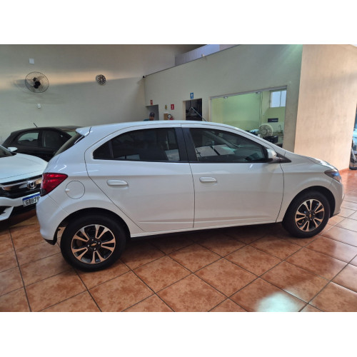 CHEVROLET Onix Hatch 1.4 4P FLEX LTZ AUTOMÁTICO