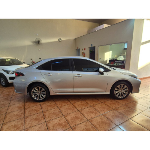 TOYOTA Corolla 2.0 16V 4P FLEX XEI DIRECT SHIFT AUTOMÁTICO CVT