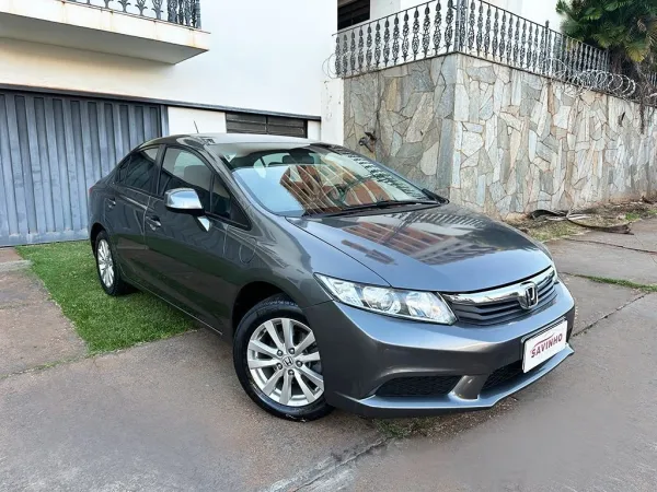 Civic 1.8 LXS 16V