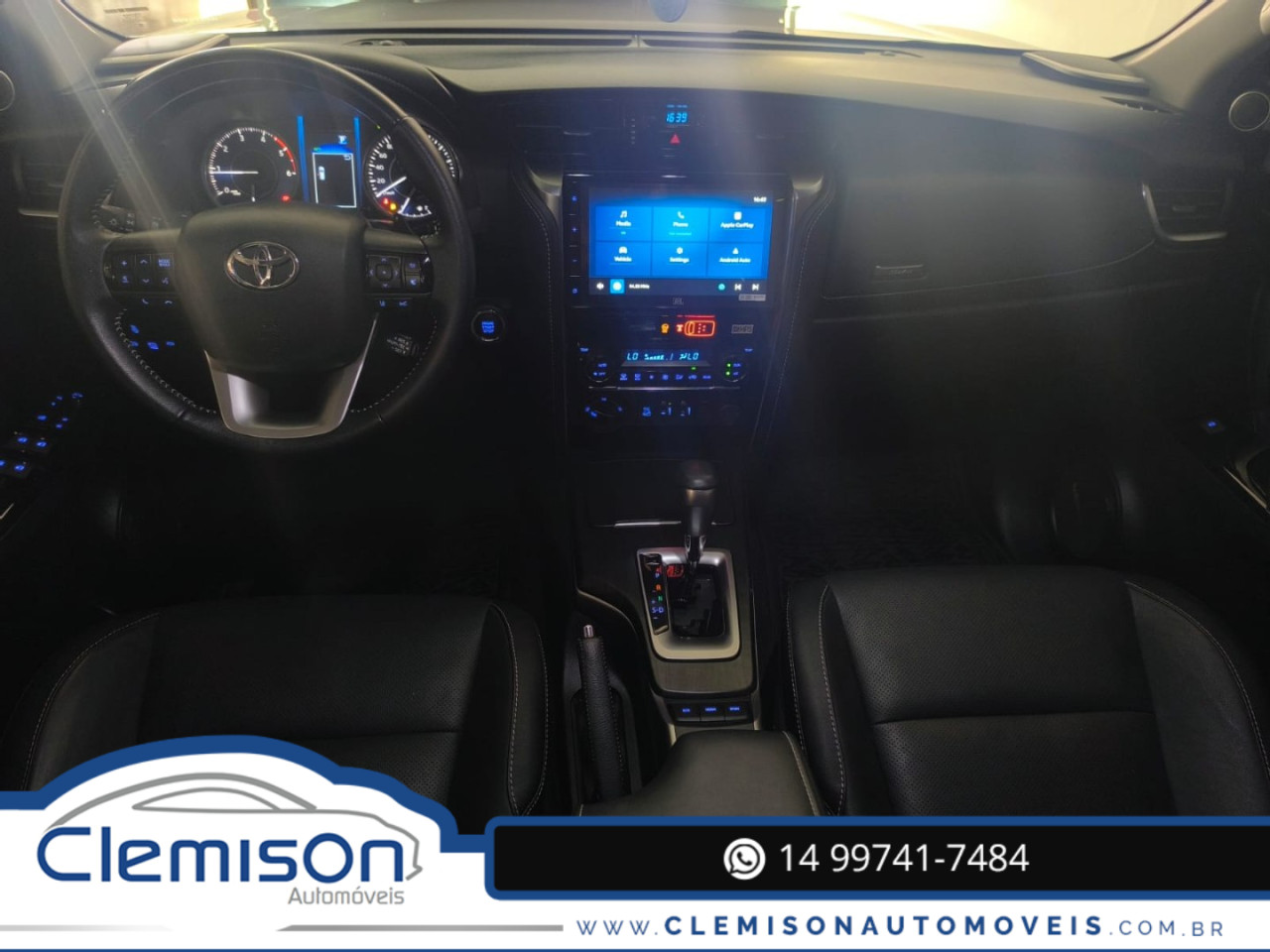 TOYOTA Hilux SW4 2.8 4P SRX 4X4 7 LUGARES TURBO DIESEL AUTOMÁTICO