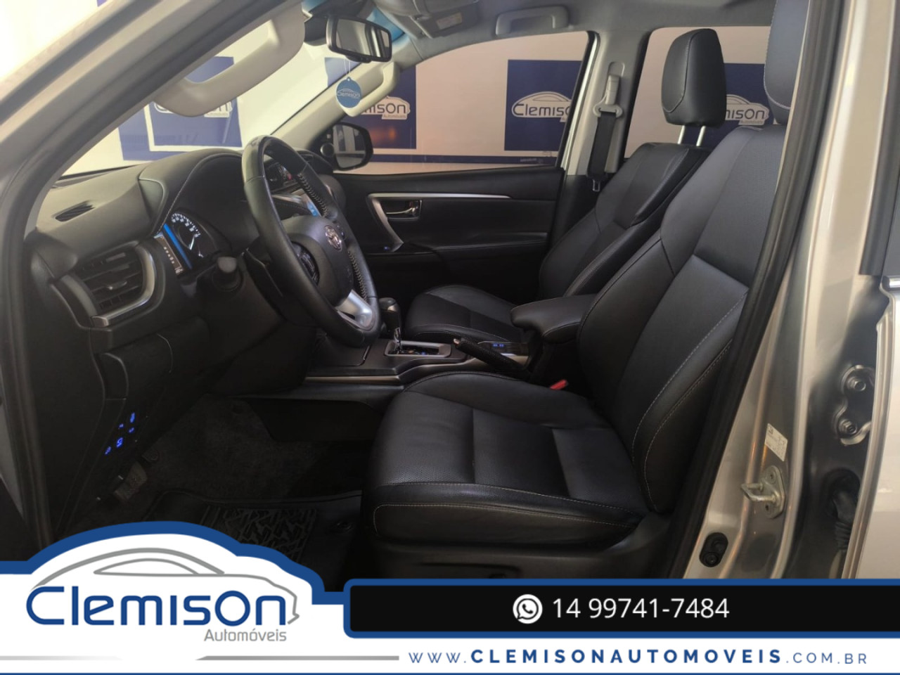 TOYOTA Hilux SW4 2.8 4P SRX 4X4 7 LUGARES TURBO DIESEL AUTOMÁTICO