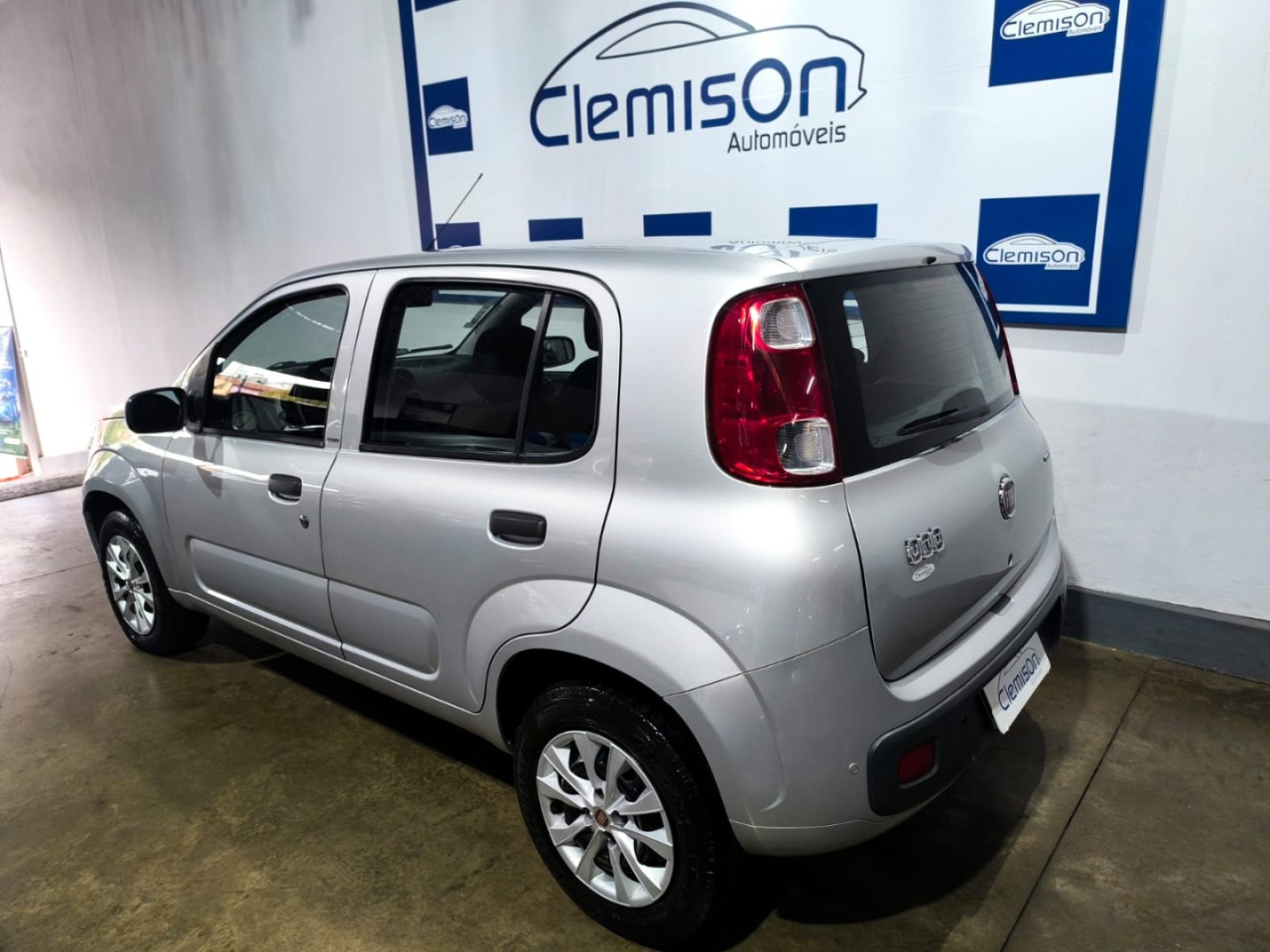 FIAT Uno 1.0 FLEX VIVACE