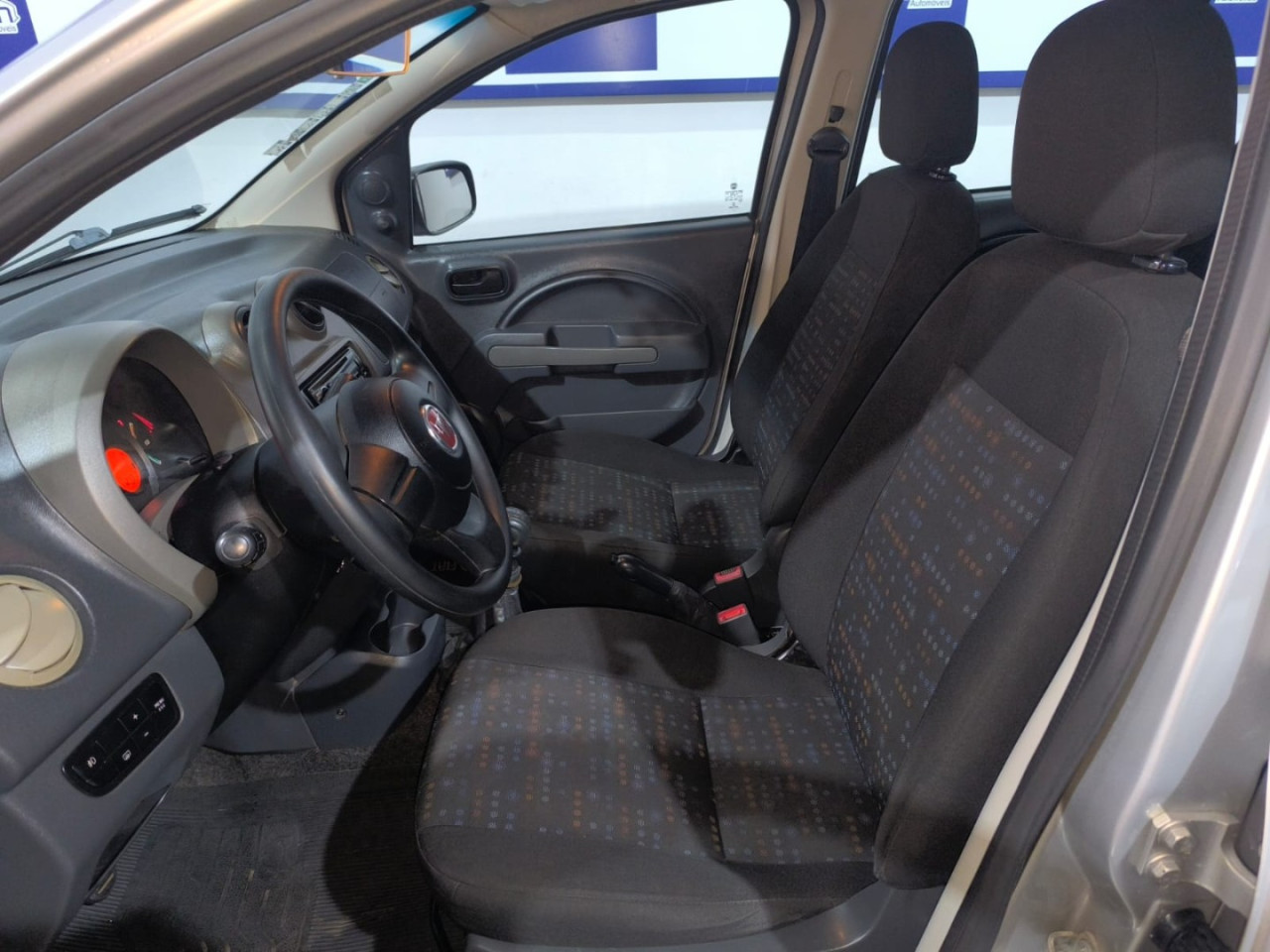 FIAT Uno 1.0 FLEX VIVACE