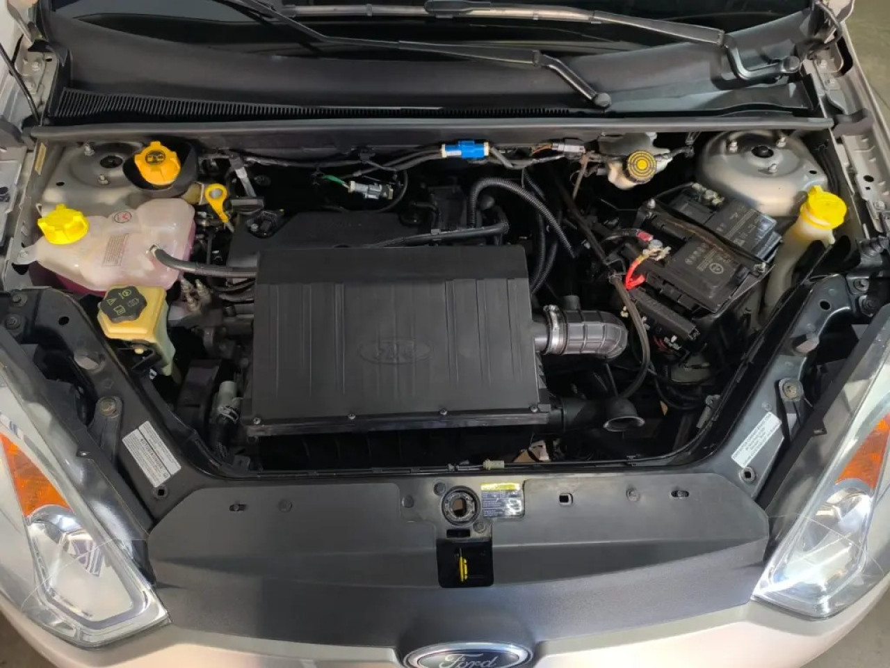 FORD Fiesta Sedan 1.6 16V 4P SE FLEX