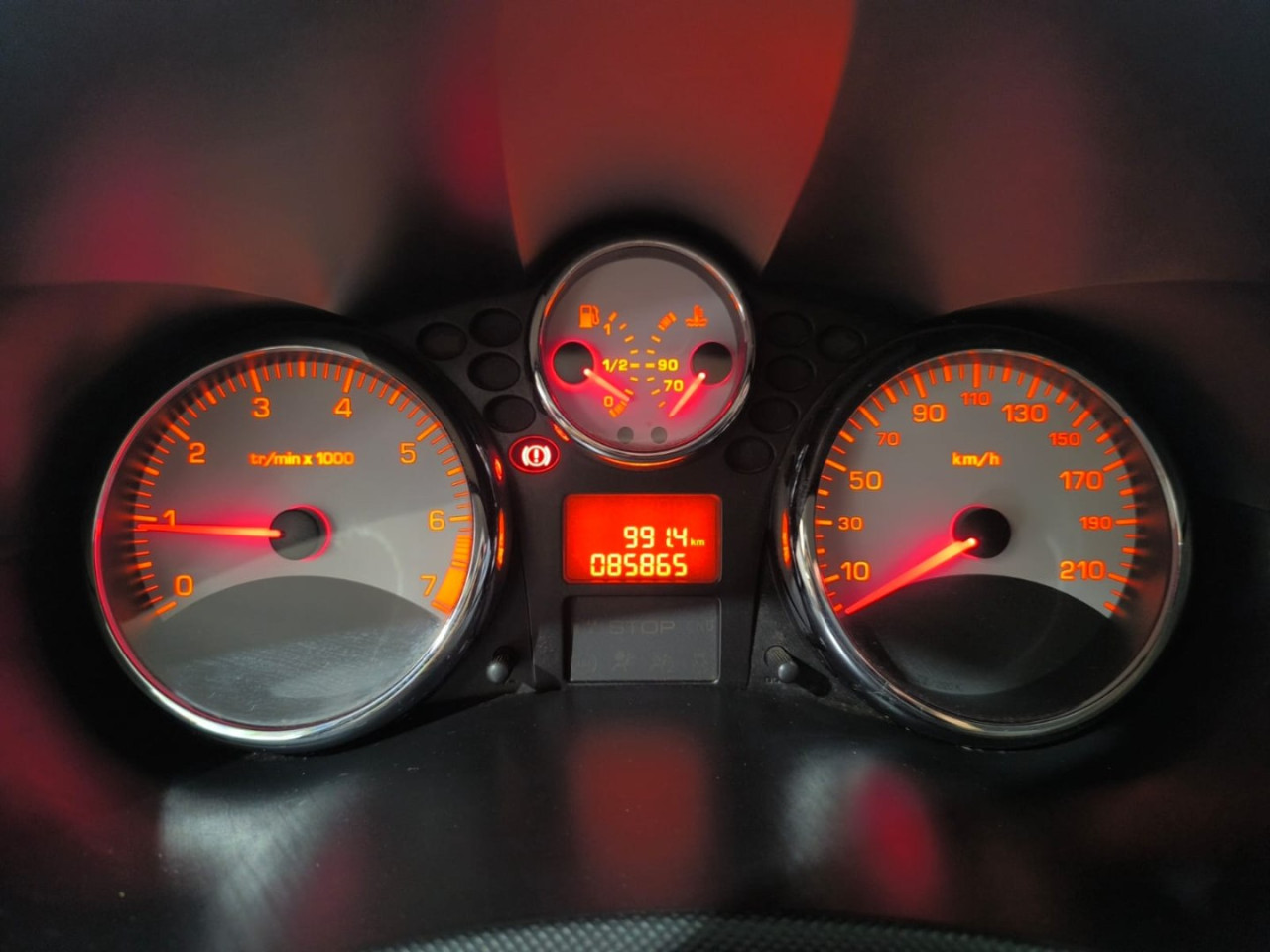 PEUGEOT 207 Hatch 1.4 4P XR FLEX