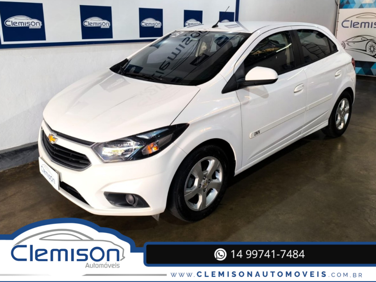 Onix Hatch 1.4 4P FLEX LT AUTOMÁTICO