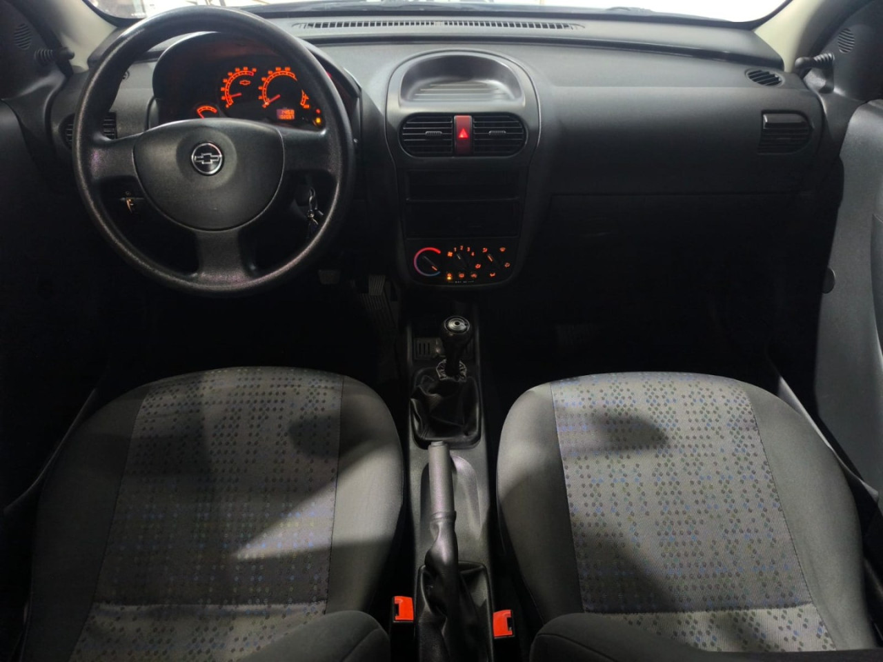 CHEVROLET Corsa Hatch 1.0 4P MAXX