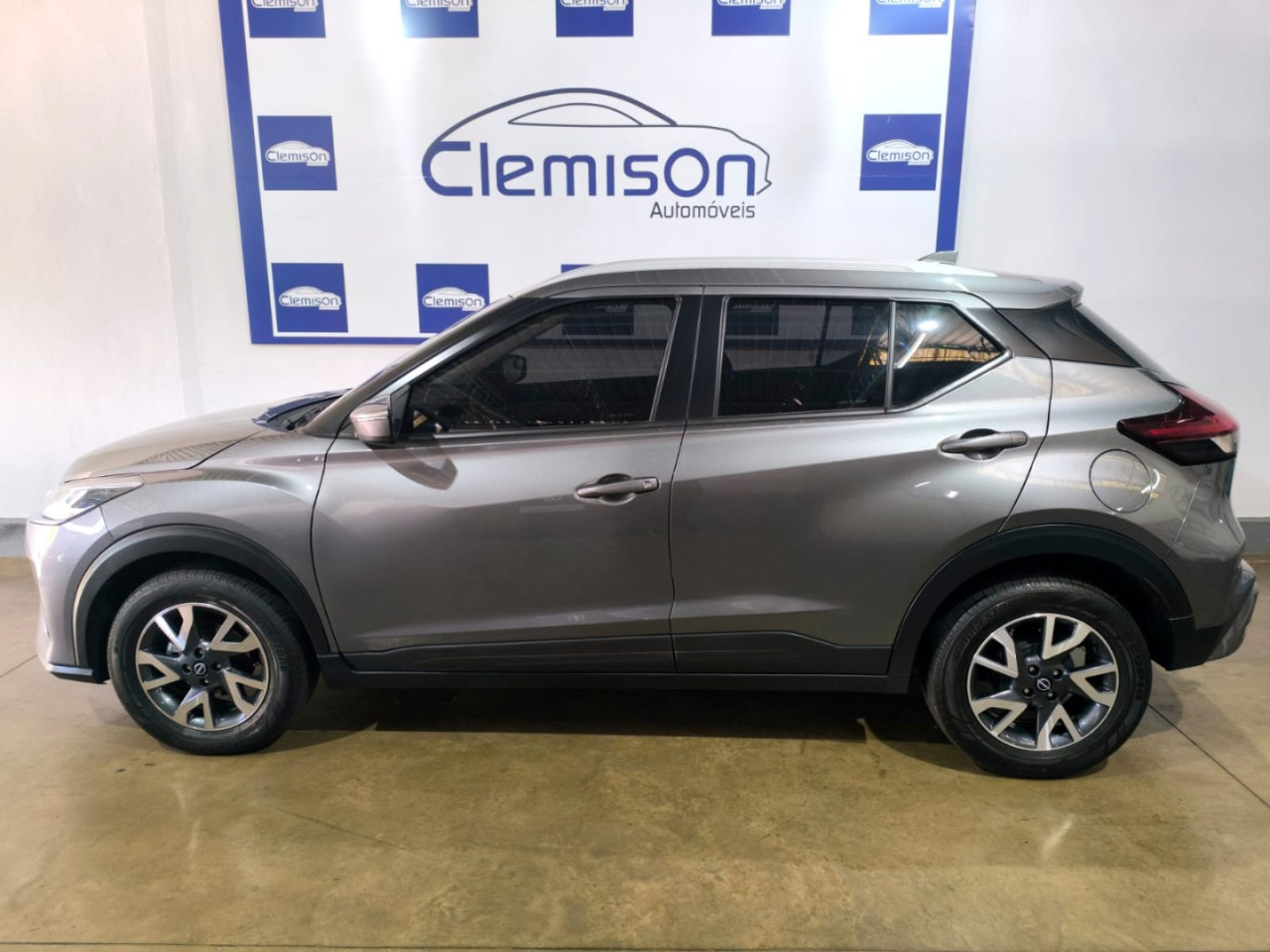 NISSAN Kicks 1.6 16V 4P FLEXSTART SENSE XTRONIC AUTOMÁTICO CVT