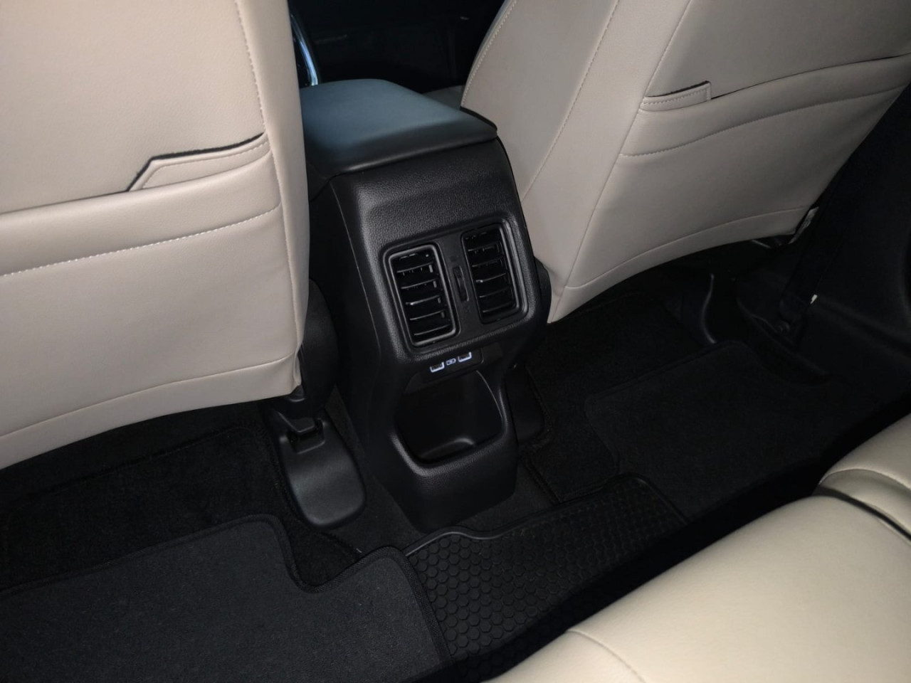 HONDA HR-V 1.5 16V 4P FLEX TOURING TURBO AUTOMÁTICO CVT