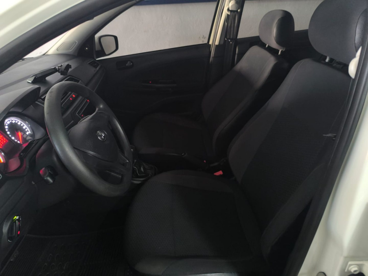 VOLKSWAGEN Voyage 1.6 4P FLEX MSI