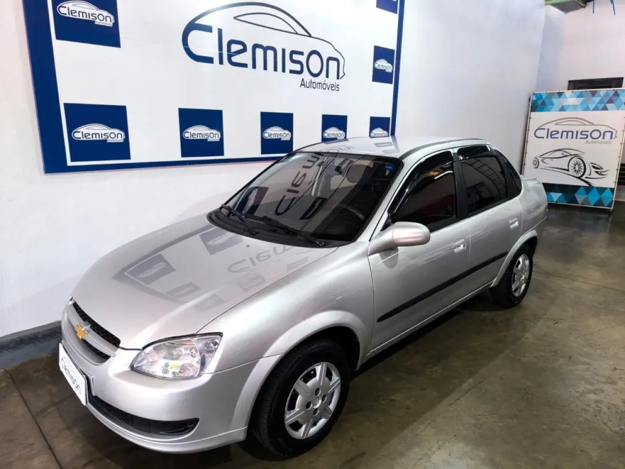 Classic Sedan 1.0 4P VHCE FLEX LS