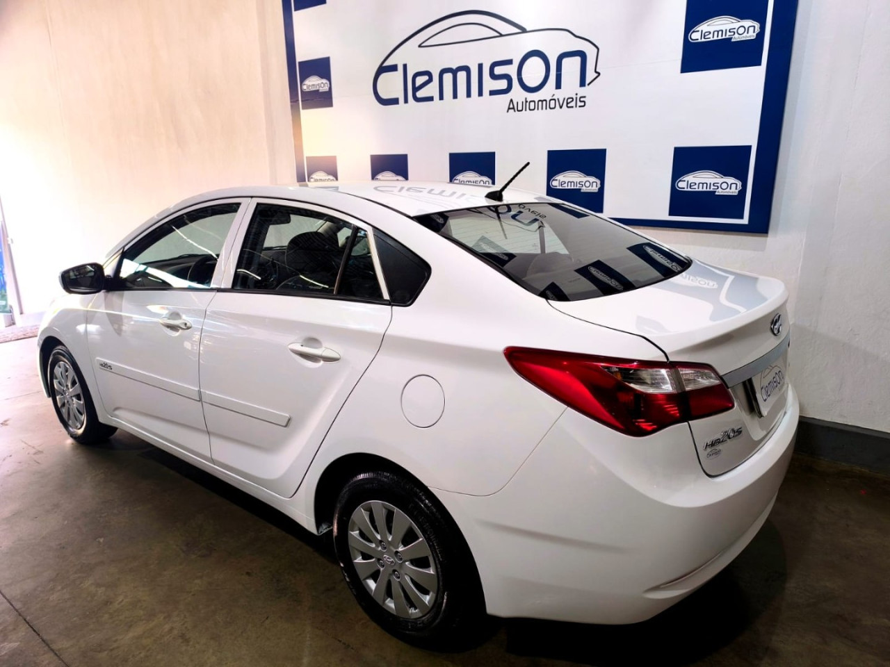 HYUNDAI HB 20 Sedan 1.0 12V 4P FLEX COMFORT PLUS