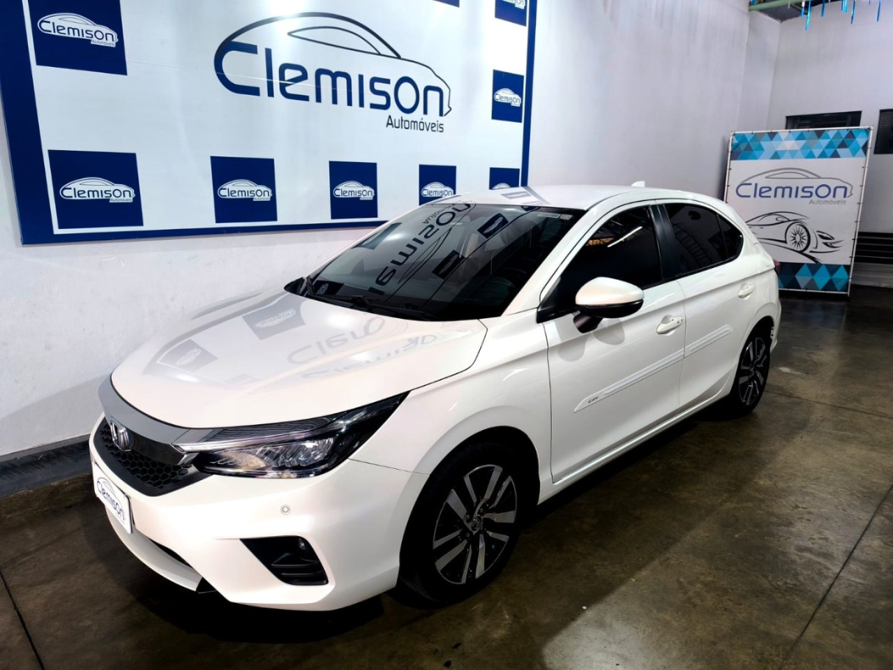 City Hatch 1.5 16V 4P FLEX TOURING AUTOMÁTICO CVT