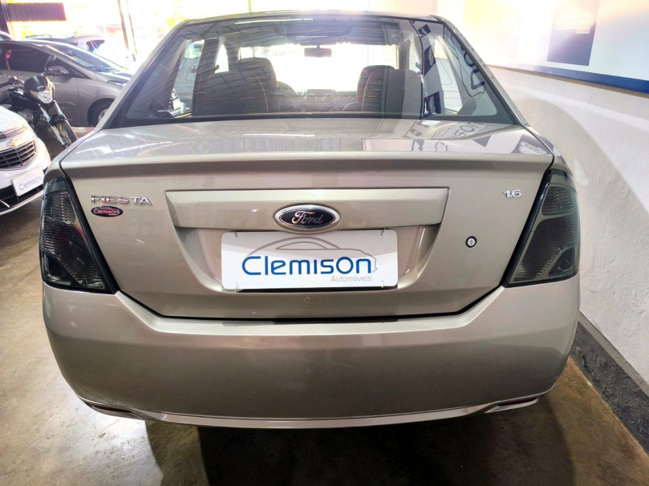 FORD Fiesta Sedan 1.6 16V 4P SE FLEX