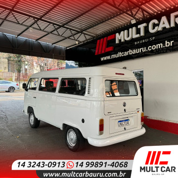 Kombi 1.4 FLEX STD LOTAÇÃO 12 LUGARES