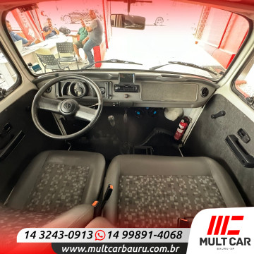 Kombi 1.4 FLEX STD LOTAÇÃO 12 LUGARES