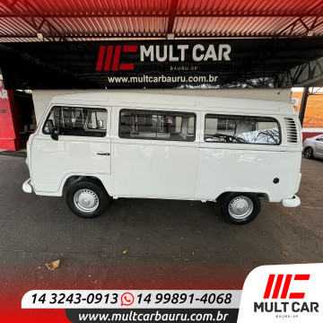 Kombi 1.4 FLEX STD LOTAÇÃO 12 LUGARES
