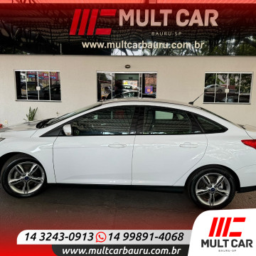 Focus Sedan 2.0 16V 4P SE POWERSHIFT FLEX