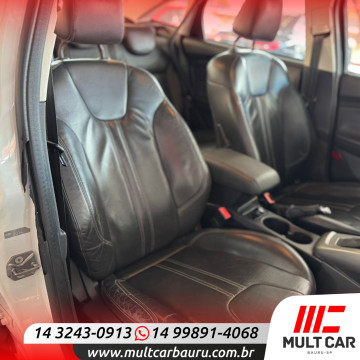 Focus Sedan 2.0 16V 4P SE POWERSHIFT FLEX