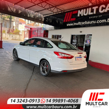 Focus Sedan 2.0 16V 4P SE POWERSHIFT FLEX